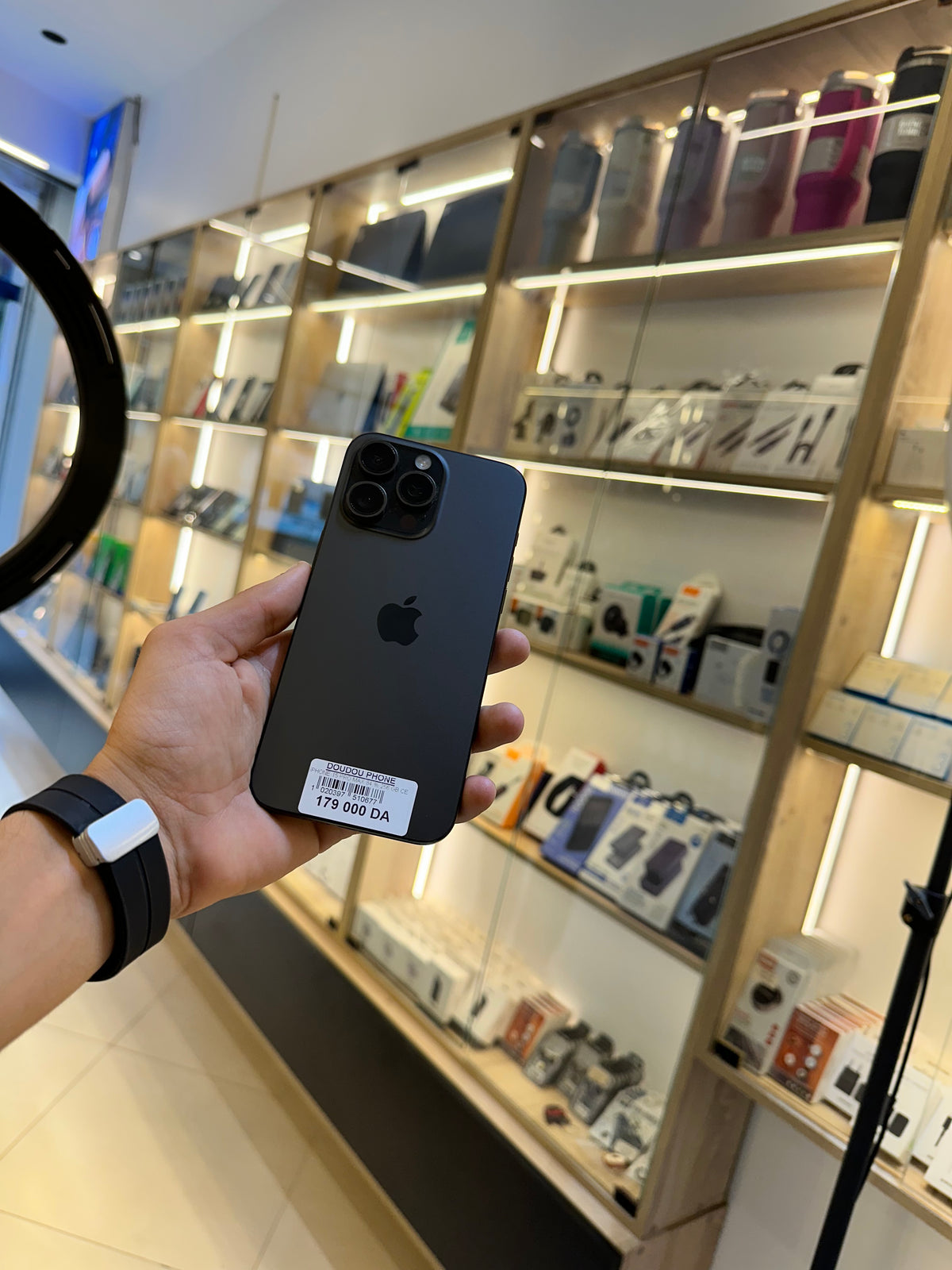 IPHONE 16 PRO MAX